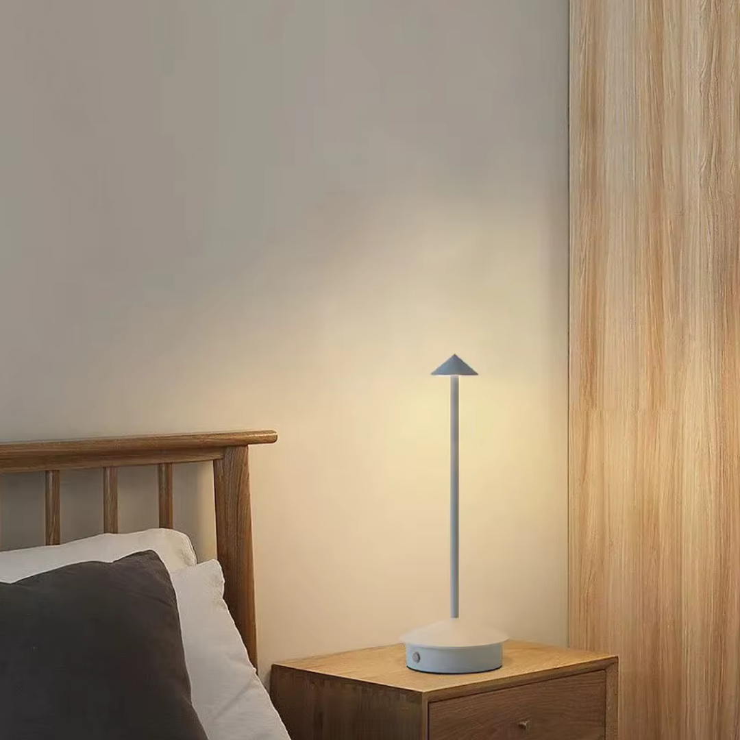 Modern Aluminum Table Lamp with LED Light Bar