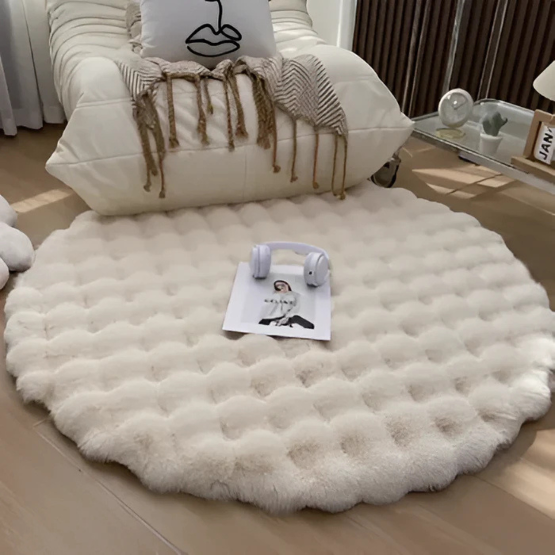 Plush Round Rug with Textured Soft Design