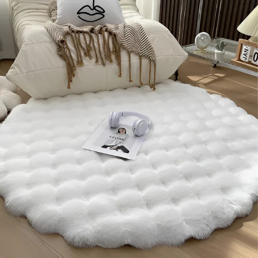 Plush Round Rug with Textured Soft Design