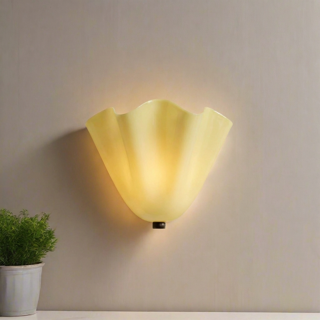 Stained Glass Wall Sconce Shell Design Light