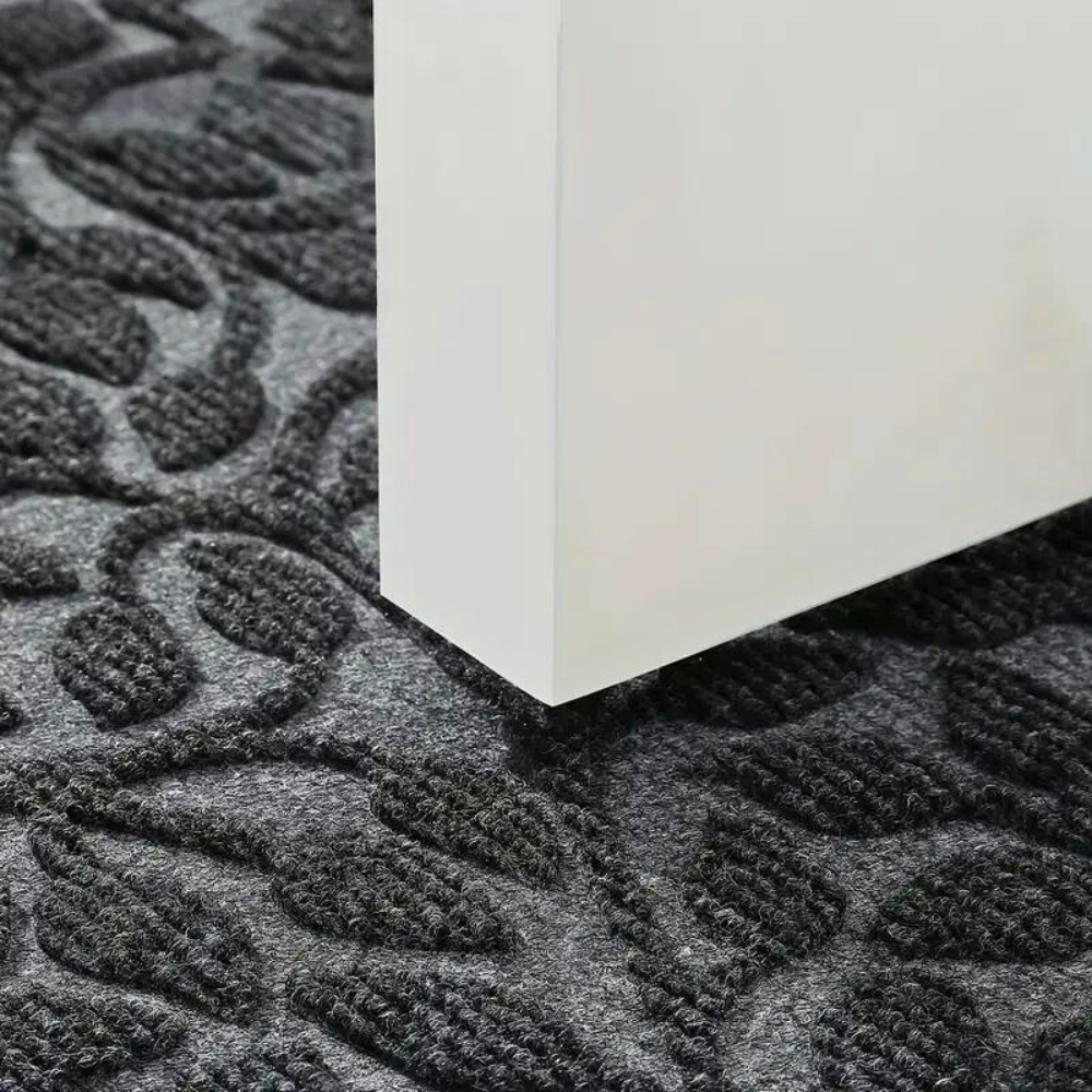 Decorative Entry Mat with Leaf Pattern