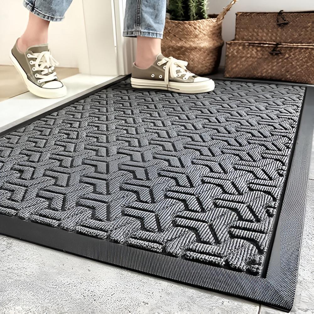 Geometric Rubber Doormat with Grip Base
