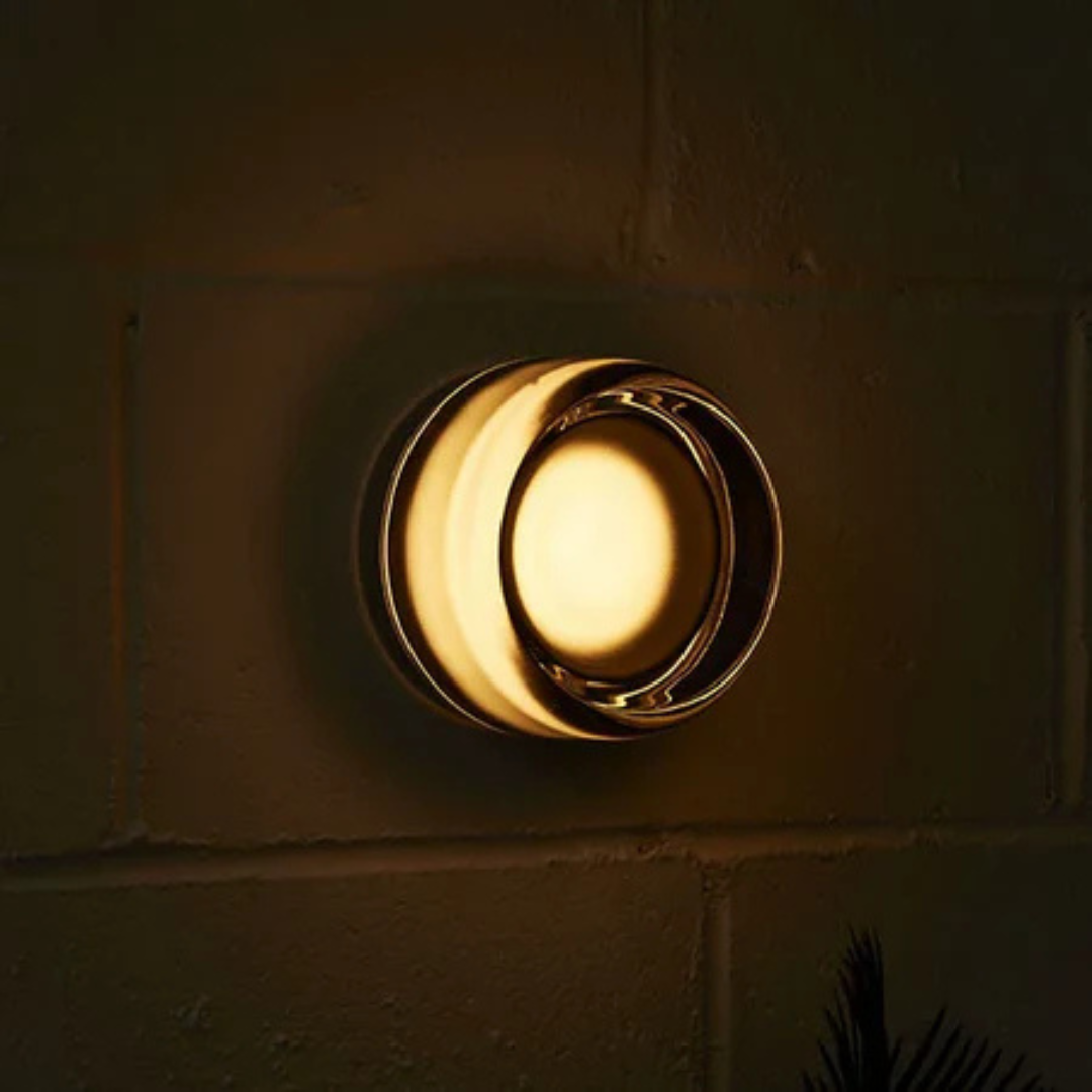 Modern Glass Wall Sconce with Round Halo Design