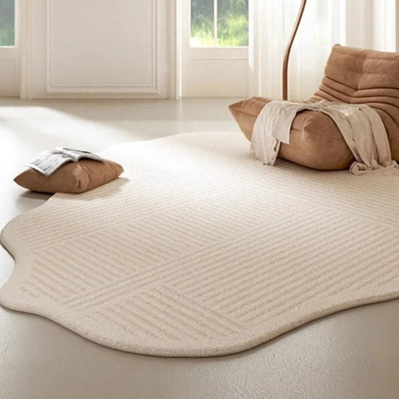 Modern Plush Rug with Irregular Shape