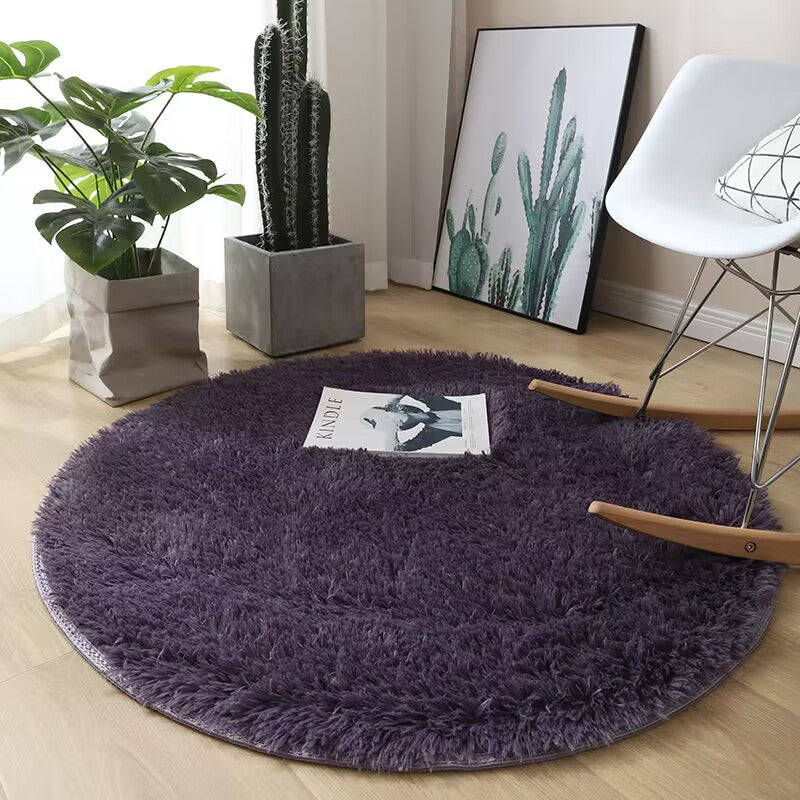 Plush Round Rug with Soft Shag Texture