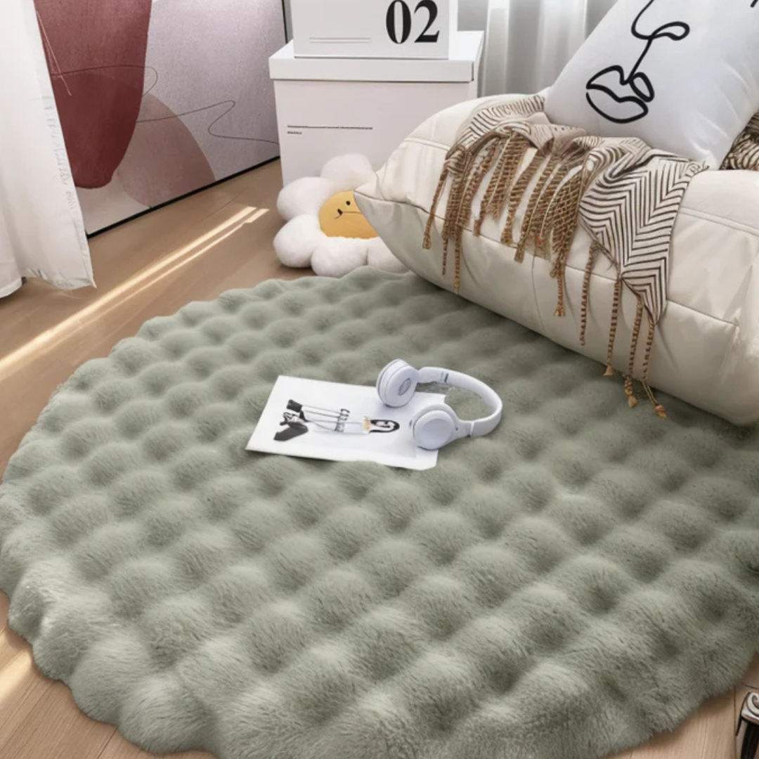 Plush Round Rug with Textured Soft Design