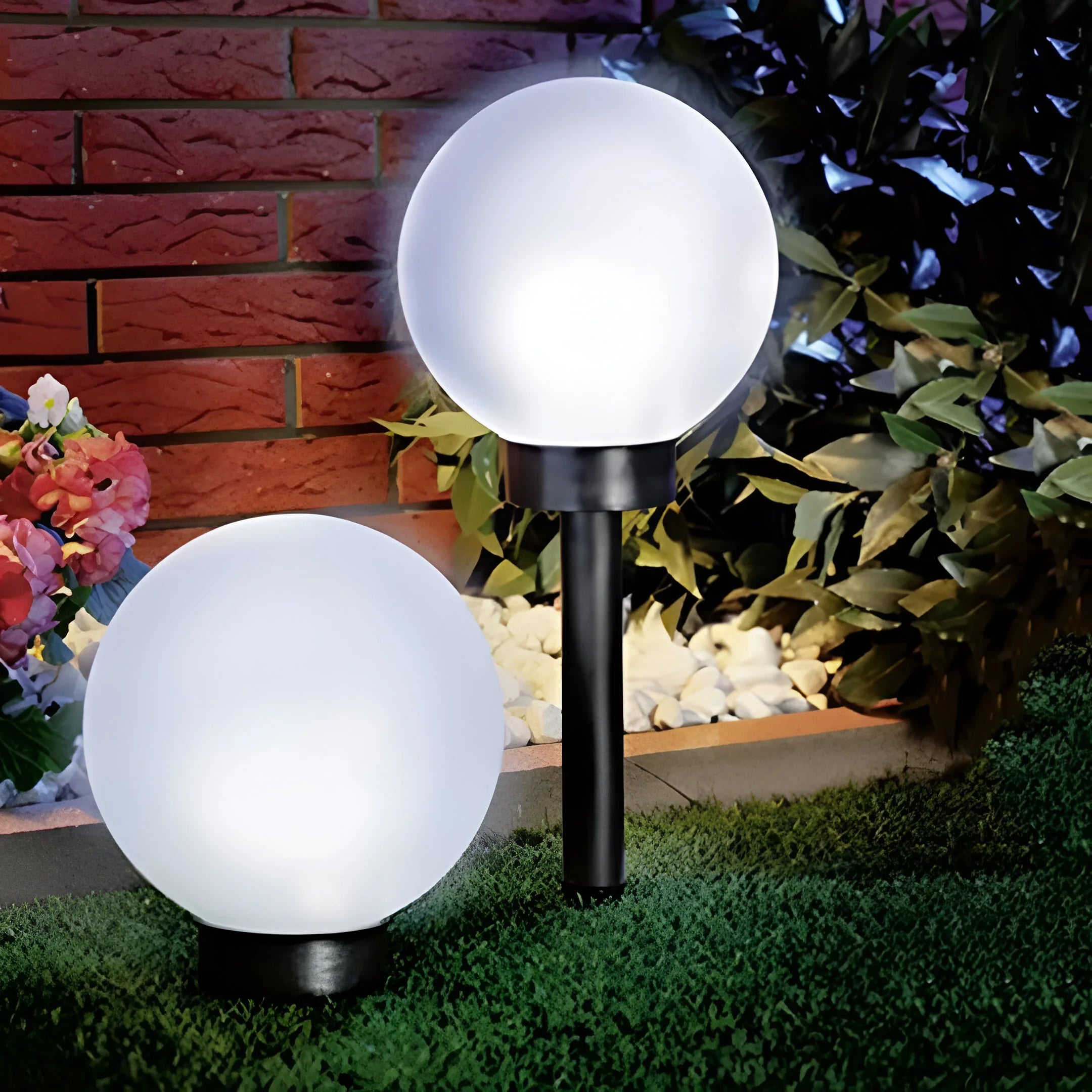 Solar Globe Garden Light with Waterproof